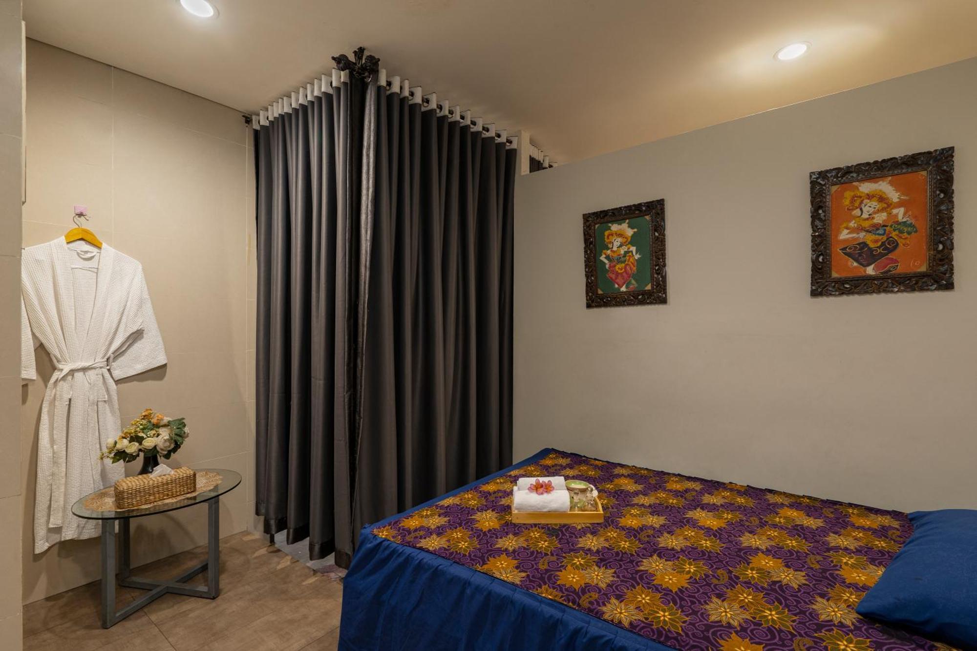 Batiqa Hotel & Apartments Karawang Exterior foto