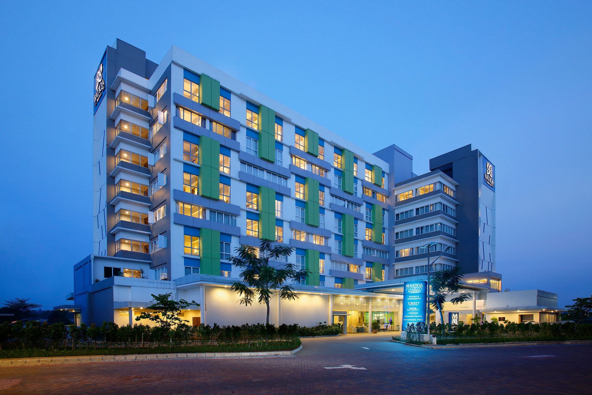 Batiqa Hotel & Apartments Karawang Exterior foto